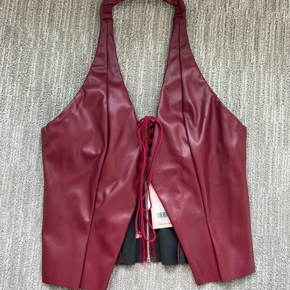 Kezia lace up top deep red